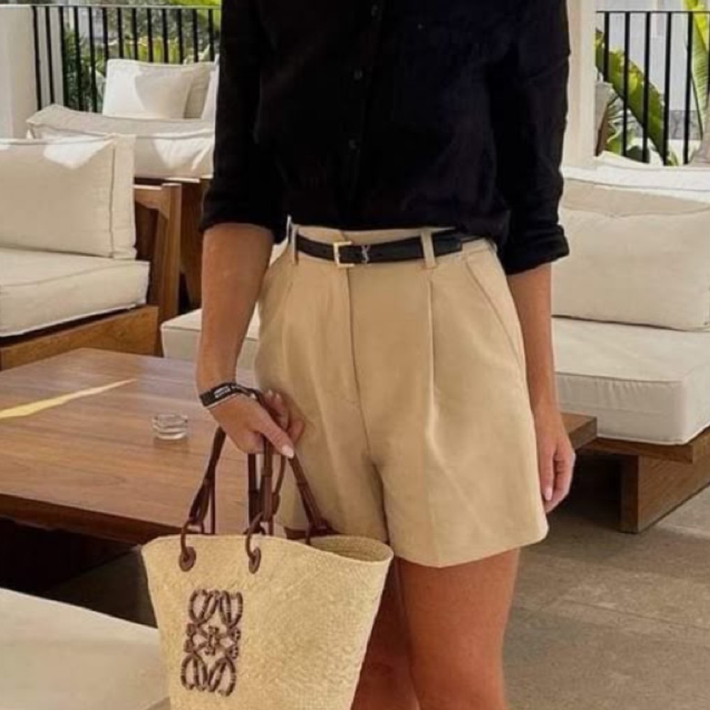 Ralph Lauren Elegant Cream Linen Shorts - Picture 13 of 13